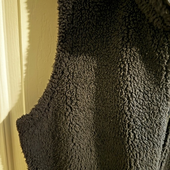 Maurices RMG Plus Size Favorite Sherpa Fleece Zip Vest Pockets Size XXL Black - Picture 3 of 9